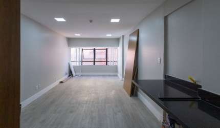 Sala para Venda no Caminho das Árvores