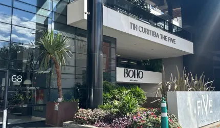 Studio no The Five totalmente mobiliado com excelente localização
