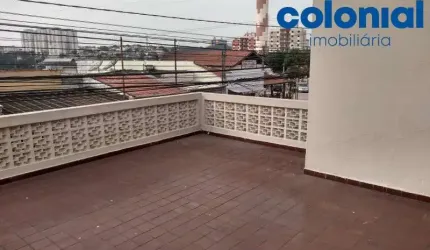 Sobrado em Jundiaí-SP, Vila das Hortências: 2 quartos, 2 salas, 4 banheiros, 4 vagas e 229m².