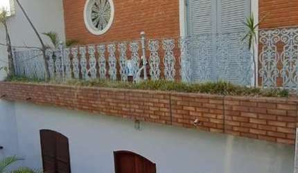 residência à venda em Jundiaí-SP, Anhangabaú: 4 quartos, 1 suíte, 3 salas, 4 banheiros, 2 vagas, 193m²!