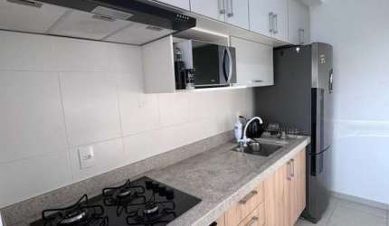 Apartamento no Giardino último andar de 2 quartos com suíte em condomínio à venda no Jardim Colônia, Jundiaí-SP: Garagem coberta