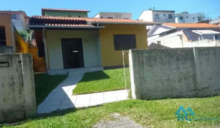 Casa com 3 quartos à venda na Avenida Santa Catarina, 1, Paes Leme, Imbituba por R$ 410.000