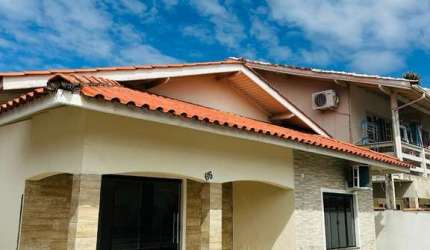 Casa com 3 quartos à venda na São José, 546, Povoado de Nova Brasília, Imbituba por R$ 600.000