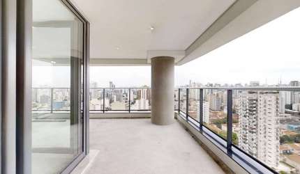Vendo espaçoso apartamento de 230,90 m² dispõe de 4 suítes.