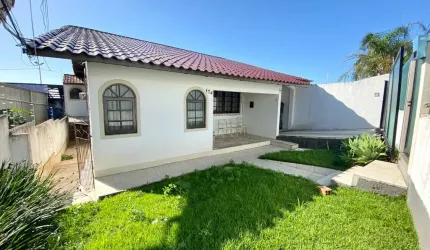Casa com 3 quartos à venda na Rua Heriberto Hulse, 174, Barreiros, São José por R$ 950.000