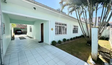 Casa em condomínio fechado com 3 quartos à venda na Rua Santa Bárbara, 66, Flor de Nápolis, São José por R$ 905.000