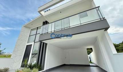 Casa com 4 quartos à venda na Joelson Otávio de Carvalho (rua C), 1, Forquilhas, São José por R$ 1.085.000