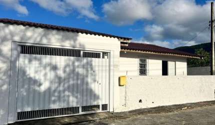 Casa com 2 quartos à venda na Servidão Waldomiro Pereira Carpes, 86, Ribeirão da Ilha, Florianópolis por R$ 599.000