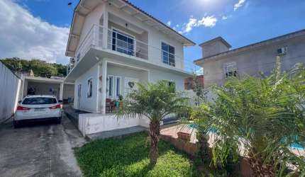 Casa com 3 quartos à venda na Rua João de Barro, 38, Serraria, São José por R$ 690.000