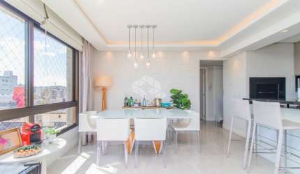 Apartamento à venda com 03 dormitórios / quartos com 01 suíte  no bairro Menino Deus em Porto Alegre / RS.