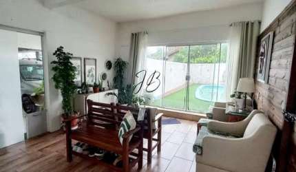 Casa com 4 dormitórios 1 Suíte