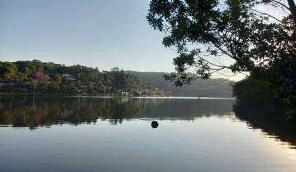 Lindo sobrado a venda em condomínio fechado de Atibaia