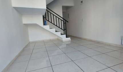 Casa em Condomínio para Venda em Magé, Piabetá (Inhomirim), 2 dormitórios, 2 banheiros, 1 vaga