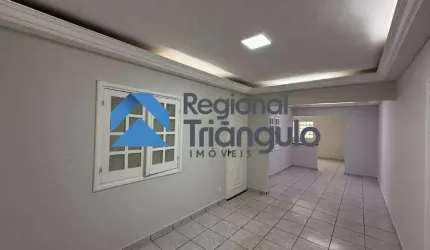 Casa a Venda no Bairro Abadia