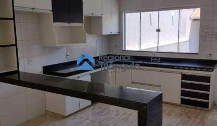 Excelente casa no Nenê Gomes