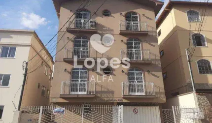 Tranquilidade e Privacidade: Espaçoso Apartamento de 3 Dormitórios com Suíte e Sacada