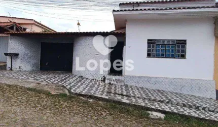 Seu Novo Lar: Casa de 3 Dormitórios com Closet, Churrasqueira e Aquecimento Solar
