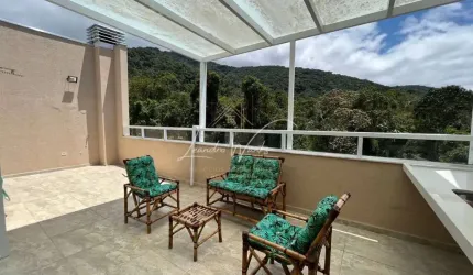 COBERTURA DUPLEX COM 03 DORMITÓRIOS MOBILIADA NA PRAIA DAS TONINHAS