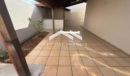 Casa com 3 quartos para alugar no Vigilato Pereira, Uberlândia  por R$ 4.000