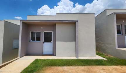 Casa para Venda em Indaiatuba, Jardim das Araras, 2 dormitórios, 1 banheiro, 2 vagas