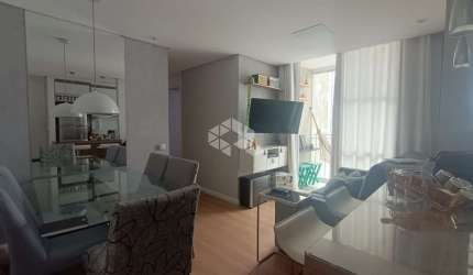 Apartamento na Vila Guilherme com 2 dormitórios e 1 vaga.