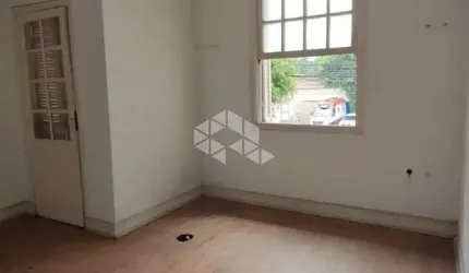 Sobrado  em Santana com 2 dormitórios e 1 vaga de garagem.