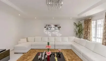 Sobrado alto padrão com 6 Quartos e 7 banheiros à Venda, 200 m²