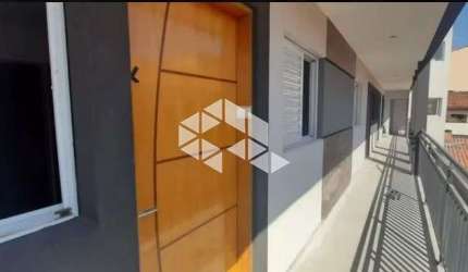 Apartamento na Vila Mzaaei com 2 dormitórios
