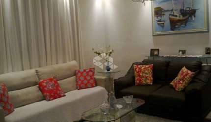 Casa à Venda em Chora Menino com 3 dormitórios