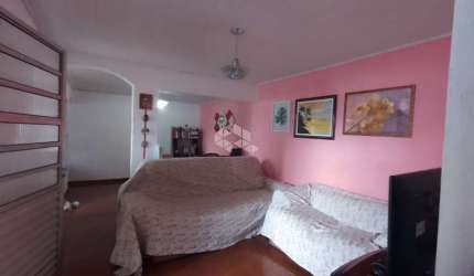 Casa na Parada Inglesa com 2 dormitório e 1 vaga de garagem