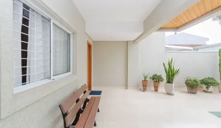 OPORTUNIDADE DE MORAR EM UM SOBRADO DIFERENCIADO