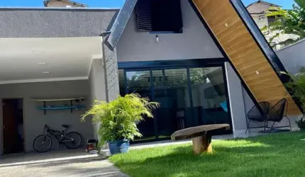 Linda casa 3 dorms no coração do Itaguá - Ubatuba
