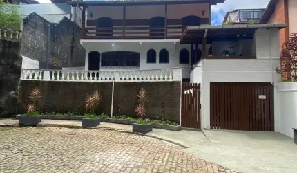 Casa para Venda em Teresópolis, ALTO, 4 dormitórios, 1 suíte, 3 banheiros, 1 vaga