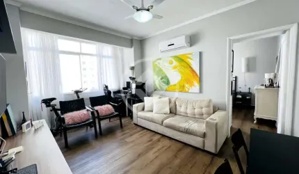 Apartamento reformado na quadra da praia codigo: 72417