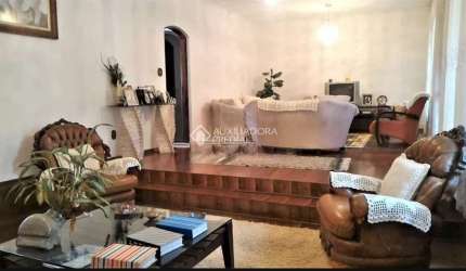 Casa com 4 quartos à venda na Rua Tasman, 320, Jardim do Mar, São Bernardo do Campo, 570 m2 por R$ 2.100.000