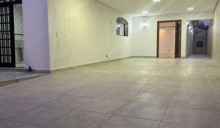 Casa com 3 quartos à venda na Rua dos Limoeiros, 10, Parque Terra Nova, São Bernardo do Campo, 373 m2 por R$ 1.200.000