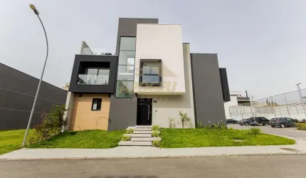 Casa / Sobrado para Venda em Curitiba, Santa Cândida, 4 dormitórios, 2 suítes, 4 banheiros, 2 vagas