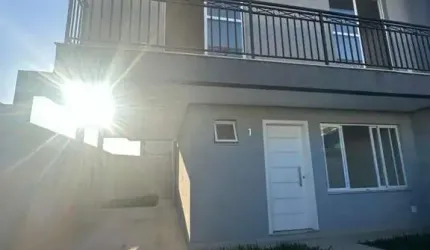 Casa / Sobrado para Venda em Curitiba, Uberaba, 3 dormitórios, 1 suíte, 3 banheiros, 2 vagas
