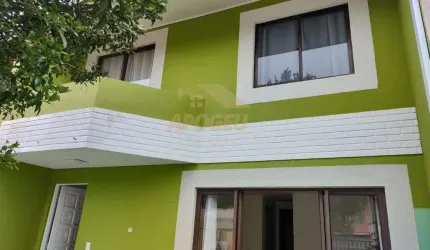 Sobrado para Venda em Curitiba, Boqueirão, 3 dormitórios, 1 suíte, 2 banheiros, 1 vaga