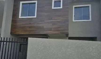Sobrado para Venda em Curitiba, Sítio Cercado, 3 dormitórios, 1 suíte, 3 banheiros, 2 vagas