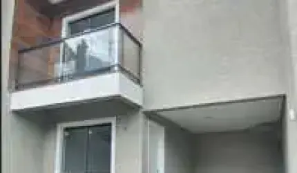 Sobrado para Venda em Curitiba, Sítio Cercado, 3 dormitórios, 1 suíte, 4 banheiros, 2 vagas