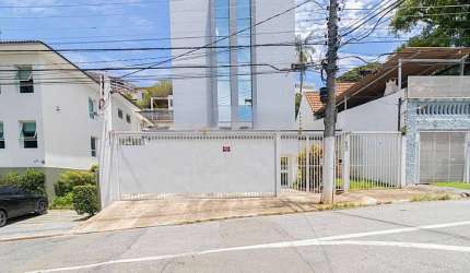 Prédio Comercial de 580m²para locação, próximo ao metro Sumaré.
