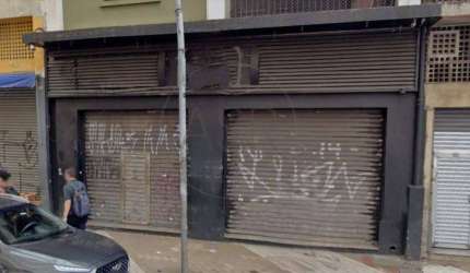 Ponto comercial de 101 m² para locação na 25 de Março.    