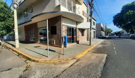 Ponto Comercial para Locação em Araçatuba, CENTRO, 3 banheiros