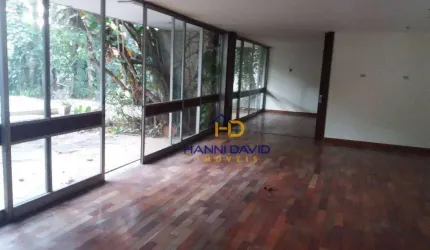 IMPONENTE CASA NO JARDIM AMERICA COM PISCINA COM TERRENO DE 1.242,00 m2