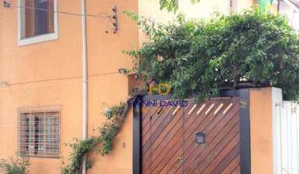 Ótimo sobrado á venda no Jardim da Glória, de três dormitórios - 150M².