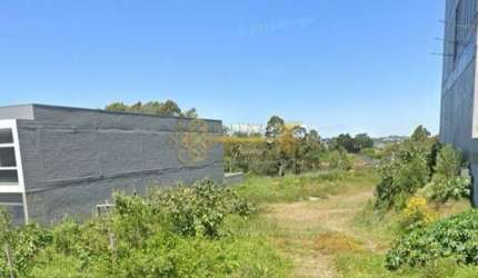 Terreno de 2.448m²
