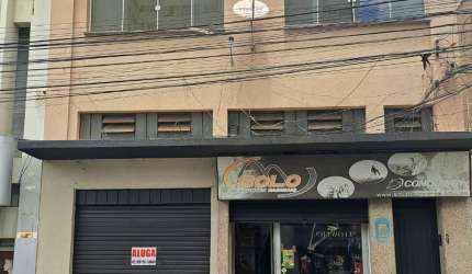 APARTAMENTO NO CENTRO COM 02 QUARTOS