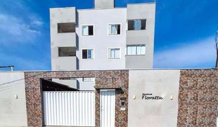 Apartamento 2 Quartos com Suíte, 400m da Praia e ao lado do Comércio e Serviços