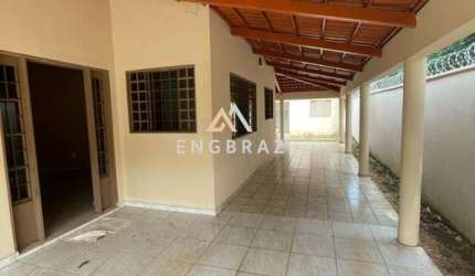 Casa para Venda em Palmas, Plano Diretor Norte, 3 dormitórios, 1 suíte, 2 banheiros, 4 vagas